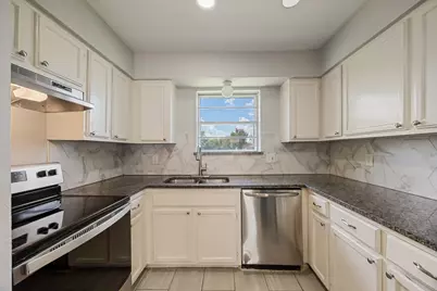 1 E Mountain Lane #33, Grand Prairie, TX 75052 - Photo 10