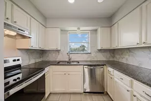 1 E Mountain Ln, Grand Prairie, TX 75052 - Photo 10