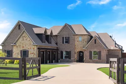 6224 Meadowlands Drive, Krum, TX 76249 - Photo 2