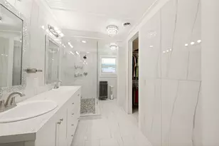 4708 Holiday Ln E, North Richland Hills, TX 76180 - Photo 32