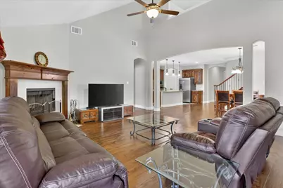 2726 Buffalo Run, Burleson, TX 76028 - Photo 12