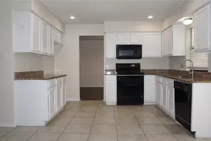 2609 Hamilton Dr, Grand Prairie, TX 75052 - Photo 10