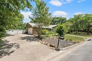 4104 Linkwood Dr, Euless, TX 76040 - Photo 2