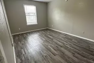 1122 Millview Dr, Arlington, TX 76012 - Photo 1