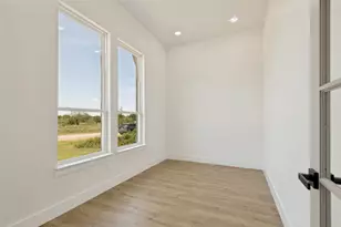 27155 Whispering Meadow Dr, Whitney, TX 76692 - Photo 6