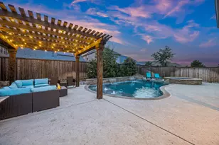 10105 Lakemont Dr, Fort Worth, TX 76131 - Photo 2