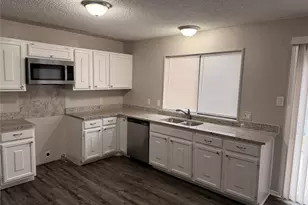 2011 Lavon Creek Ln, Arlington, TX 76006 - Photo 10