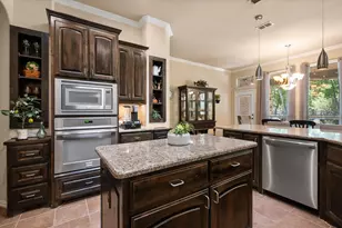 2943 Trail Lake Dr, Grand Prairie, TX 75054 - Photo 6