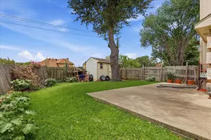 2020 E Branch Hollow Dr, Carrollton, TX 75007 - Photo 22
