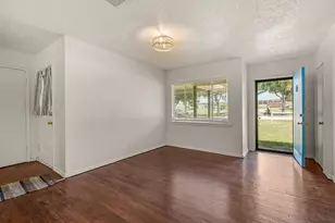 4509 Donnelly Ave, Fort Worth, TX 76107 - Photo 4