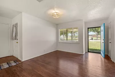 4509 Donnelly Avenue, Fort Worth, TX 76107 - Photo 4