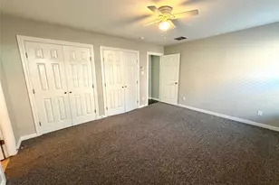 2324 Bloomfield Dr, Arlington, TX 76012 - Photo 10