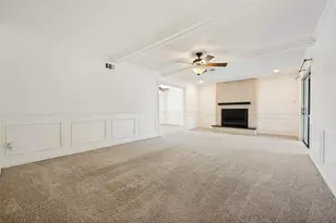 221 Linda Ln, Irving, TX 75062 - Photo 10