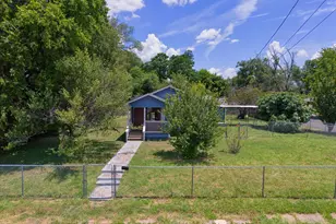 403 Dallas, Waco, TX 76704 - Photo 2