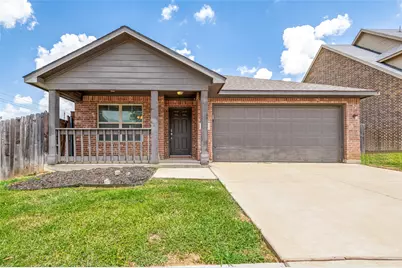 3001 San Martin Drive, Arlington, TX 76010 - Photo 1
