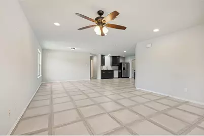 3001 San Martin Drive, Arlington, TX 76010 - Photo 10