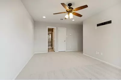 3001 San Martin Drive, Arlington, TX 76010 - Photo 16