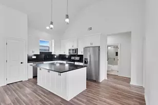 901 Old Maypearl Rd, Waxahachie, TX 75167 - Photo 6