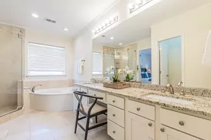 300 Sundance Cir, Irving, TX 75063 - Photo 14
