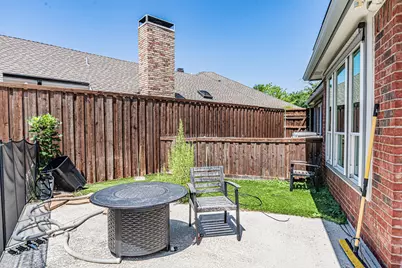 300 Sundance Circle, Irving, TX 75063 - Photo 38