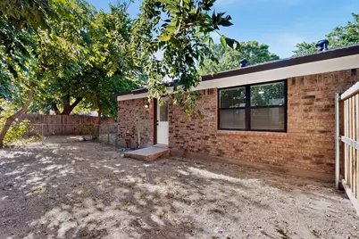 1800 Harry Court #B, Arlington, TX 76012 - Photo 24