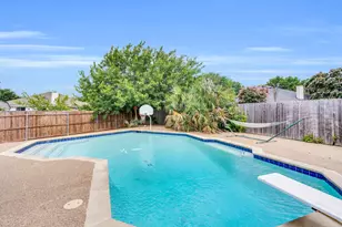 1006 Darren Dr, Burleson, TX 76028 - Photo 36
