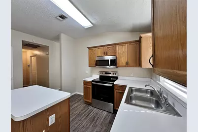 1901 Berkeley Drive, Glenn Heights, TX 75154 - Photo 8