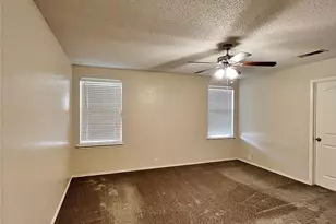 1901 Berkeley Dr, Glenn Heights, TX 75154 - Photo 20