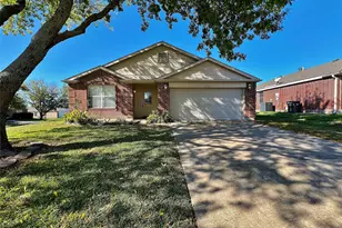 1901 Berkeley Dr, Glenn Heights, TX 75154 - Photo 1