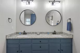 323 Dyer Cir, Payne Springs, TX 75156 - Photo 16