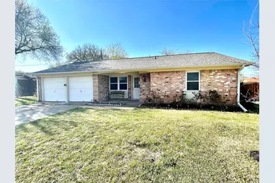 201 E Fuller Drive, Euless, TX 76039 - Photo 1