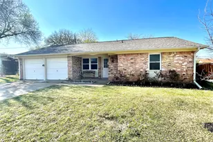 201 E Fuller Dr, Euless, TX 76039 - Photo 1