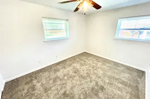 201 E Fuller Dr, Euless, TX 76039 - Photo 6