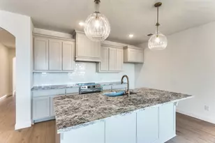 533 Hillcrest Cir, Justin, TX 76247 - Photo 8