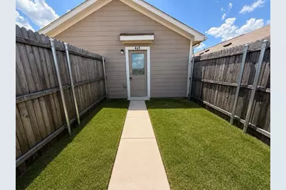 465 Whistlestop Way, Ferris, TX 75125 - Photo 18