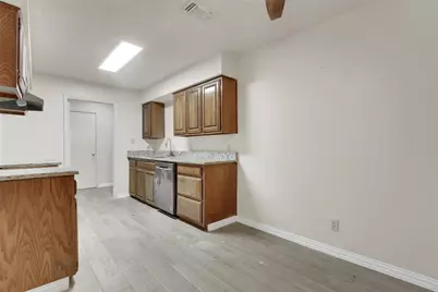 411 S Las Vegas Trail, White Settlement, TX 76108 - Photo 6