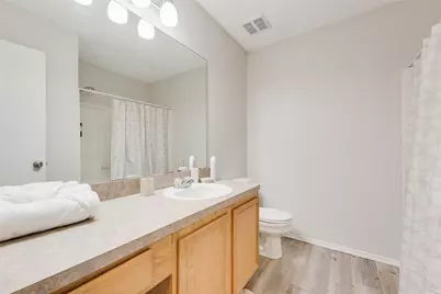 301 Ensenada Plaza, Dallas, TX 75211 - Photo 24