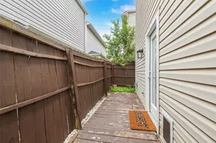 301 Ensenada Plaza, Dallas, TX 75211 - Photo 28