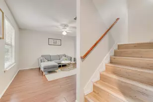301 Ensenada Plaza, Dallas, TX 75211 - Photo 18