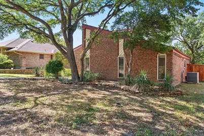 1820 Green Ridge Court, Carrollton, TX 75007 - Photo 2