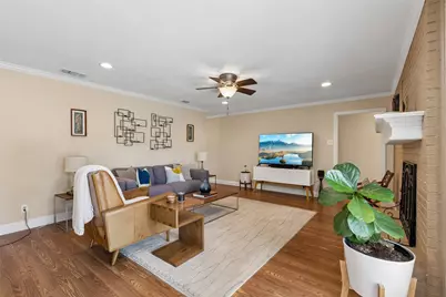 13141 Rosser Road, Farmers Branch, TX 75244 - Photo 8
