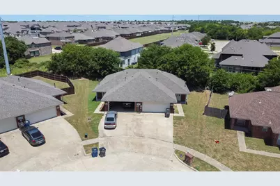 2633 Ventura Court, Glenn Heights, TX 75154 - Photo 2