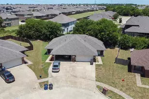 2633 Ventura Ct, Glenn Heights, TX 75154 - Photo 2