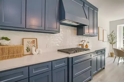 2613 Chestnut Avenue, Fort Worth, TX 76164 - Photo 4