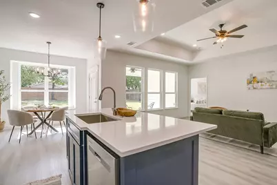 2613 Chestnut Avenue, Fort Worth, TX 76164 - Photo 10