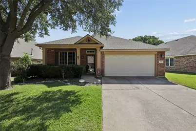 1010 Sagebrush Trail, Duncanville, TX 75137 - Photo 2
