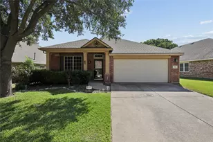 1010 Sagebrush Trl, Duncanville, TX 75137 - Photo 2
