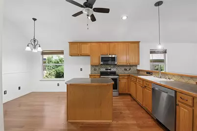 1010 Sagebrush Trail, Duncanville, TX 75137 - Photo 8