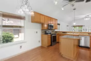 1010 Sagebrush Trl, Duncanville, TX 75137 - Photo 10