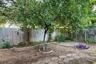 4804 Lemondrop Ct, Arlington, TX 76017 - Photo 40
